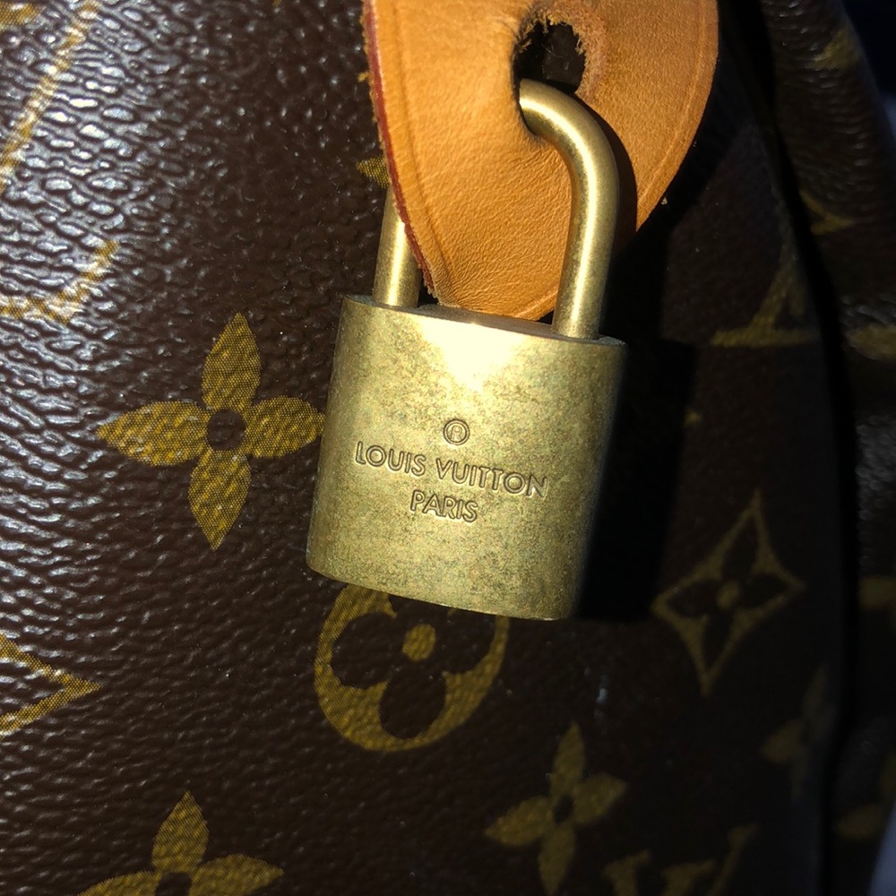 Louis Vuitton Speedy 30 Bag Monogram - Picture 5 of 10